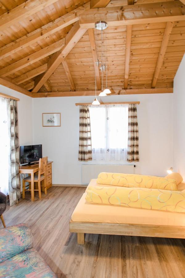 Hotel Reich Cazis Extérieur photo